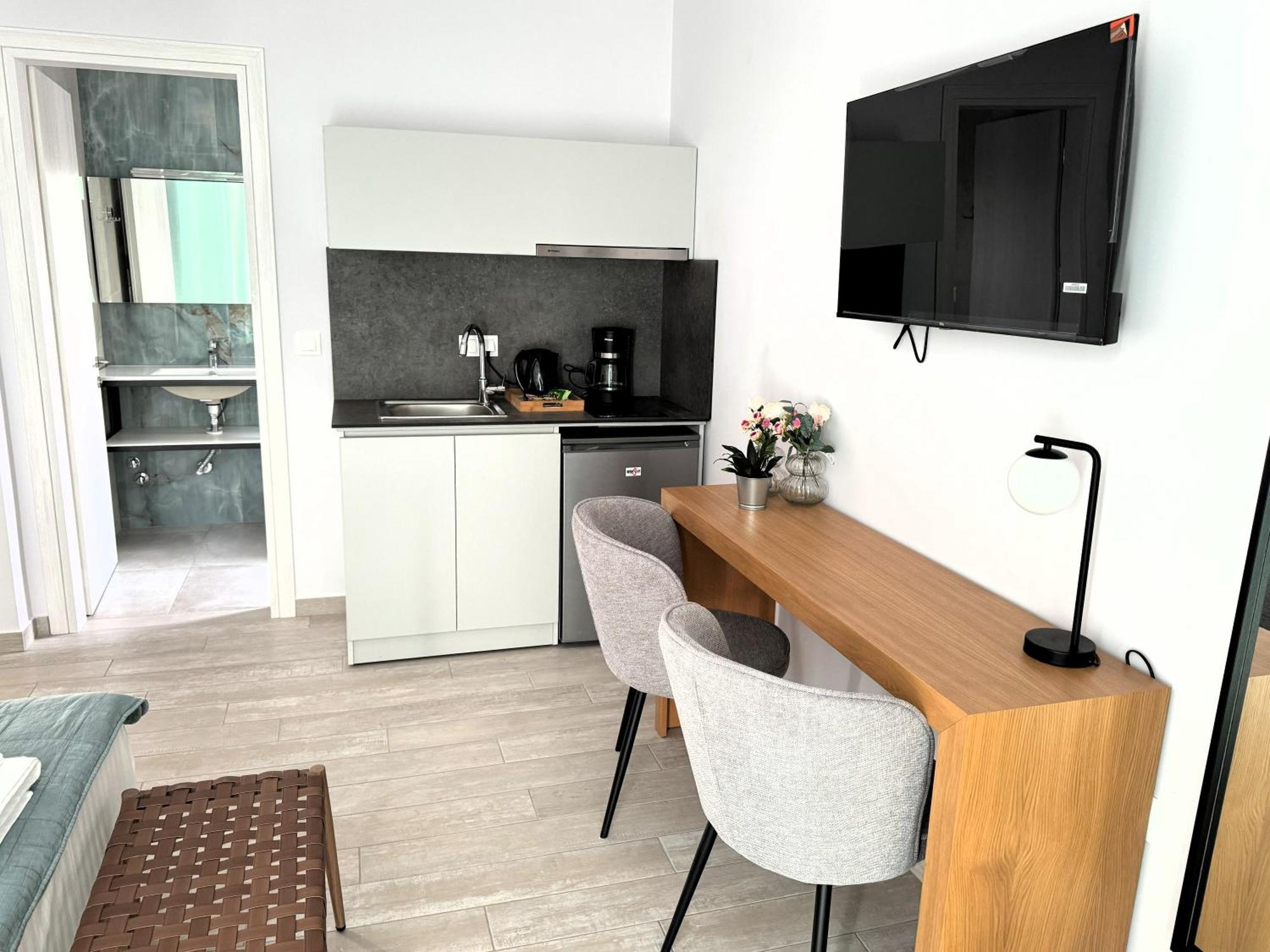 Acra Melia Apartment ปาเลออน ซิฟลิคิออน ภายนอก รูปภาพ