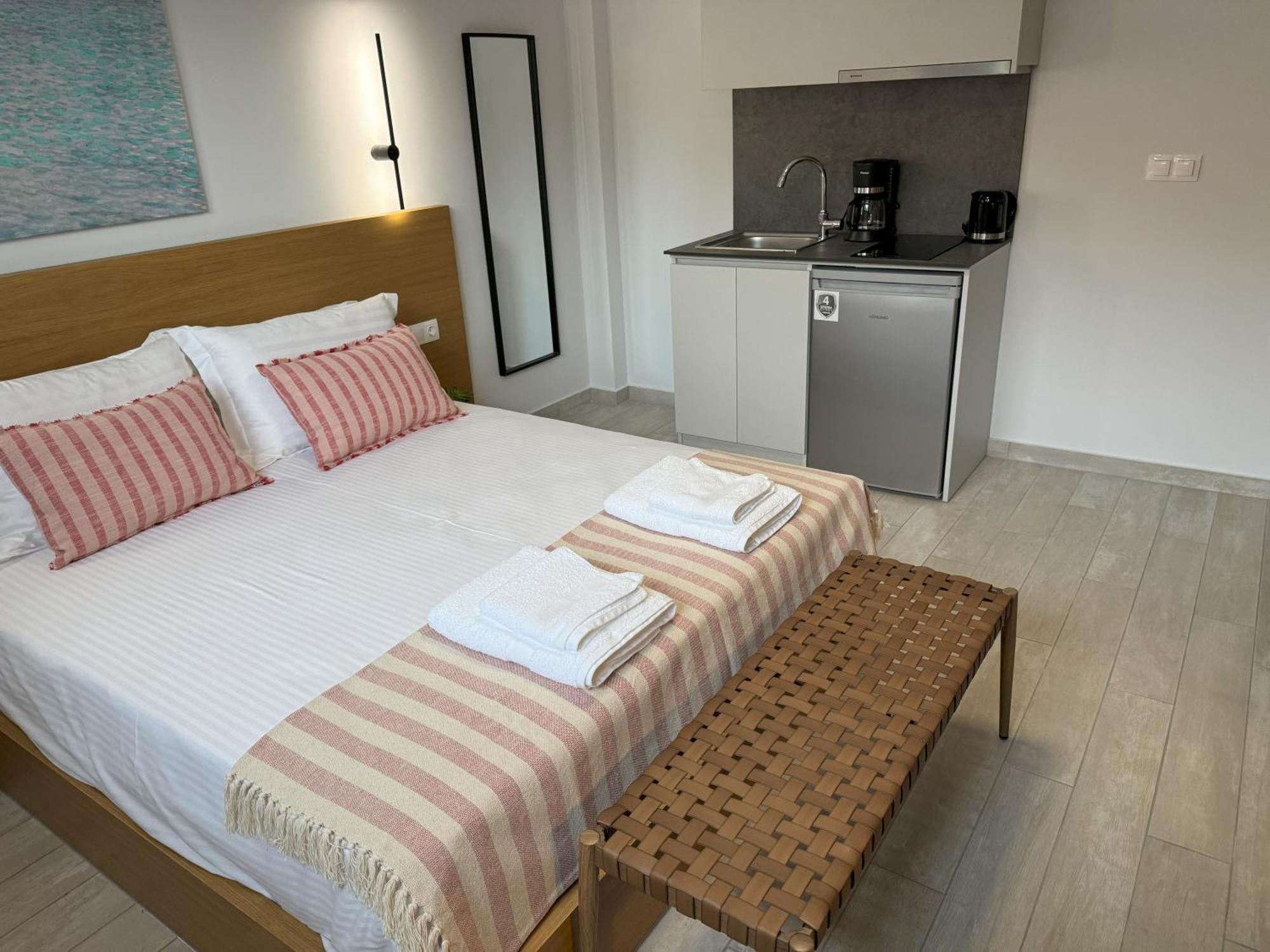 Acra Melia Apartment ปาเลออน ซิฟลิคิออน ภายนอก รูปภาพ